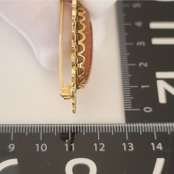 Vintage Brooch Goldstone Goldtone Filigree Brooch #505 - Picture 9 of 11